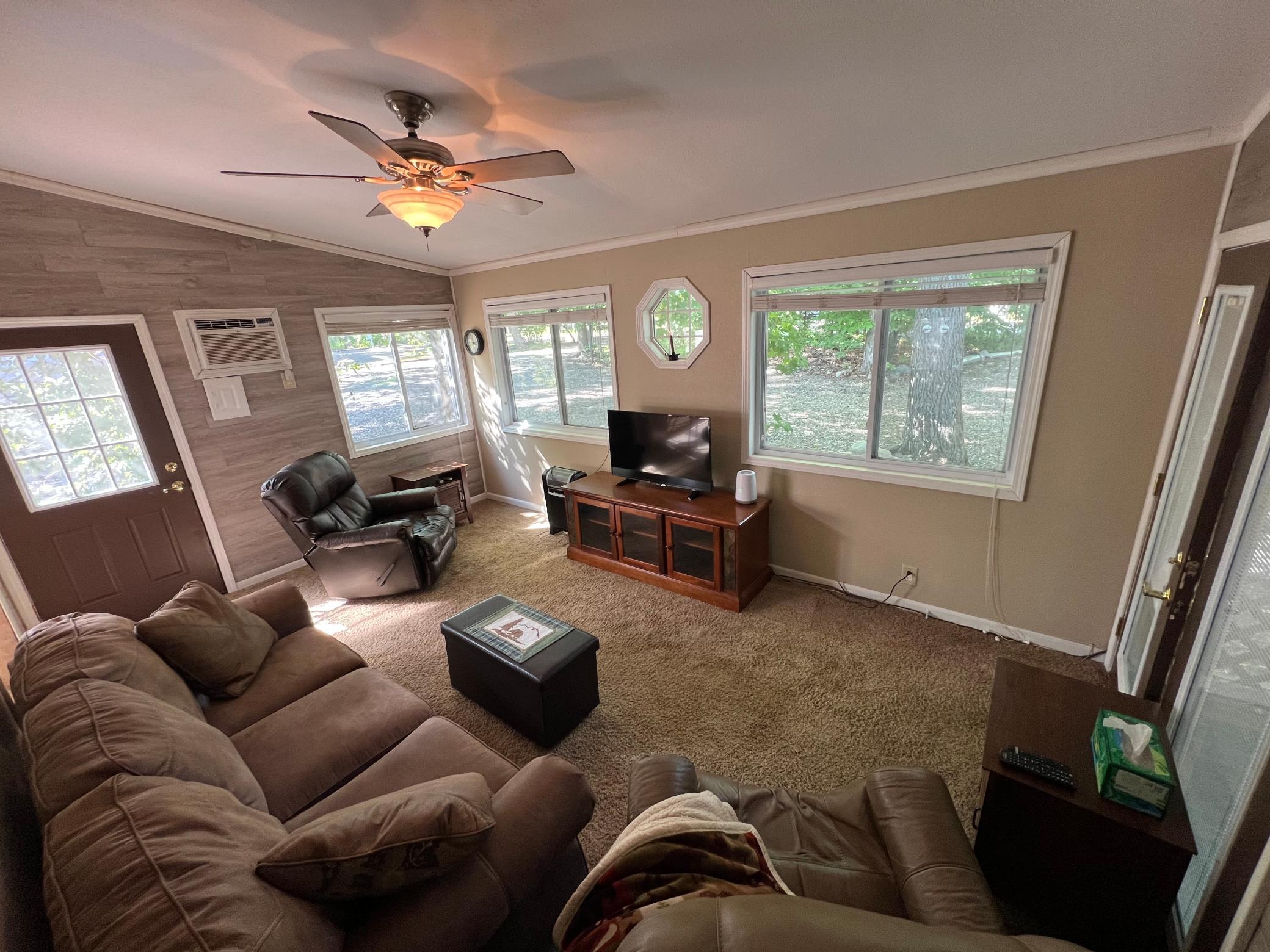 Attached MN Room