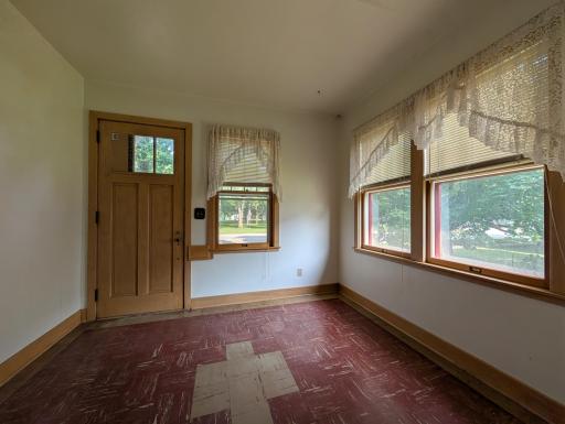 307 Saint Olaf Avenue N, Canby, MN 56220