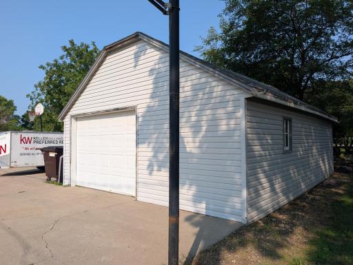 307 Saint Olaf Avenue N, Canby, MN 56220