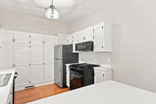 There is so much storage space in this kitchen!