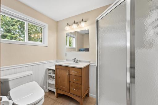 Main level 3/4 bath