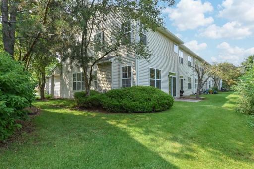 9000 Comstock Lane N, Maple Grove, MN 55311