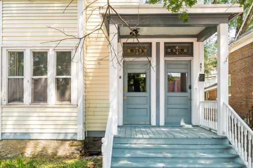 891 Hudson Road, Saint Paul, MN 55106