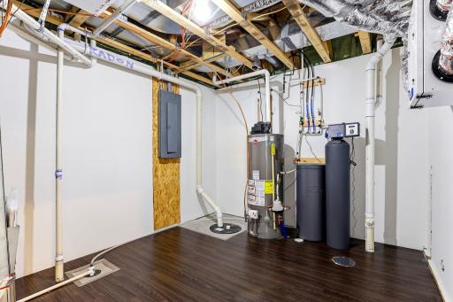 53-web-or-mls-356-144th-Ave-NW-52.jpg