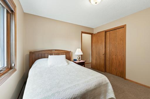 2277 Moreland Court E, Maplewood, MN 55119