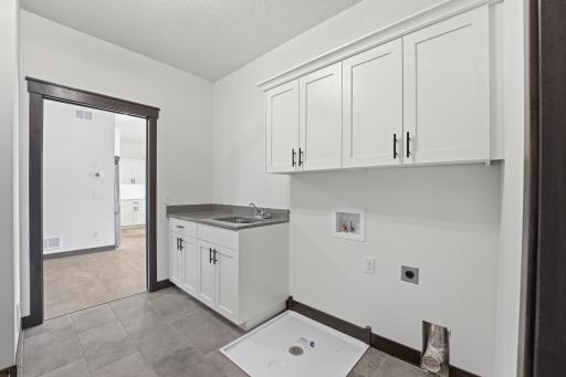 909 Acorn Court, Hudson, WI 54016