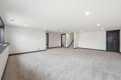 909 Acorn Court, Hudson, WI 54016