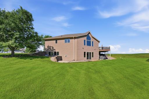 126 57th Avenue NE, Willmar, MN 56201