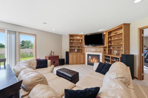 126 57th Avenue NE, Willmar, MN 56201
