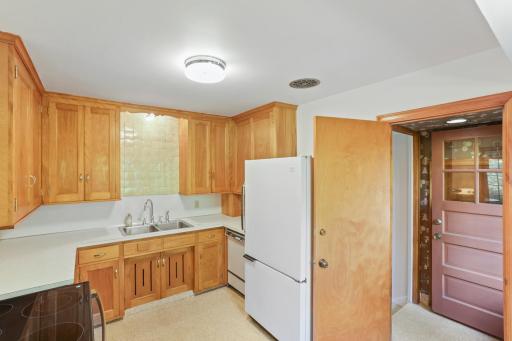 Kitchen - The dishwasher is older but in working order.
