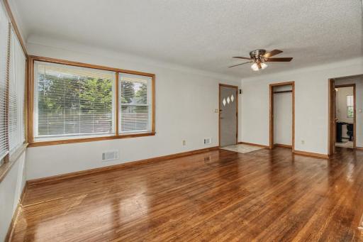 717 Hall Avenue, Saint Paul, MN 55107