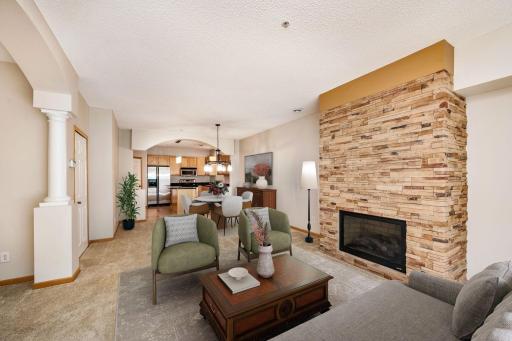 5-web-or-mls-111310-village-rd.jpg