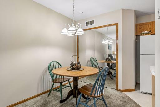 6991 21st Street N, Oakdale, MN 55128