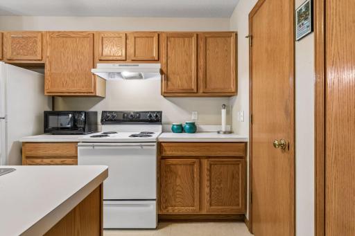 6991 21st Street N, Oakdale, MN 55128