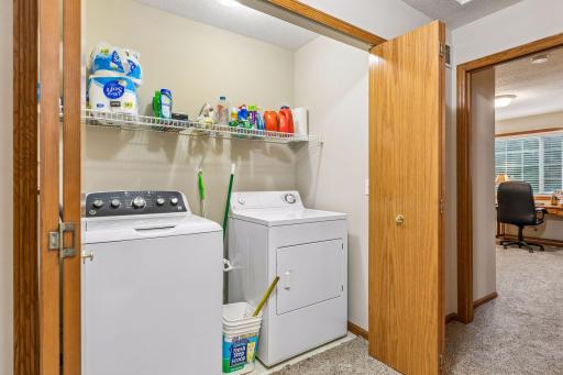 6991 21st Street N, Oakdale, MN 55128