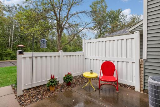6991 21st Street N, Oakdale, MN 55128