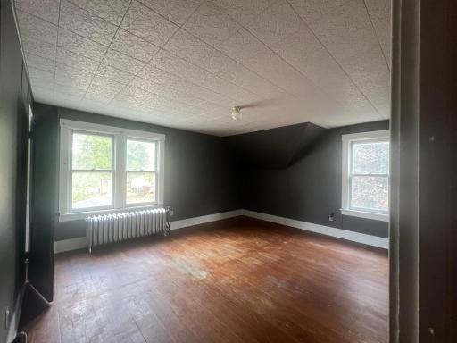 15 bedroom 2.JPG