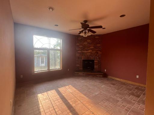 13 family room.JPG