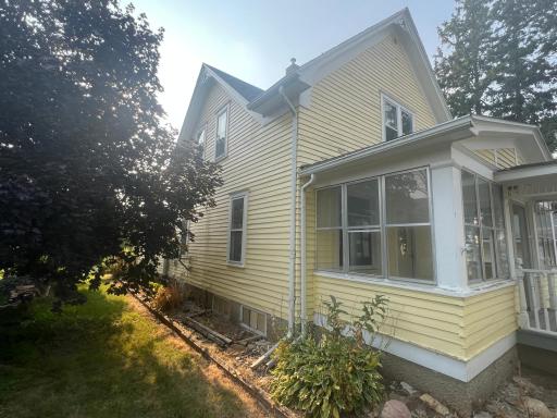 03 exterior.JPG