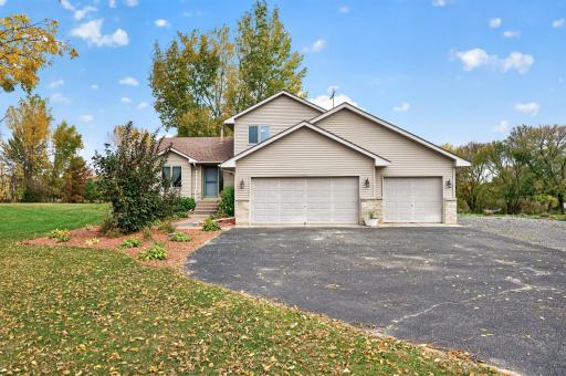 13640 Nester Court, Lindstrom, MN 55045