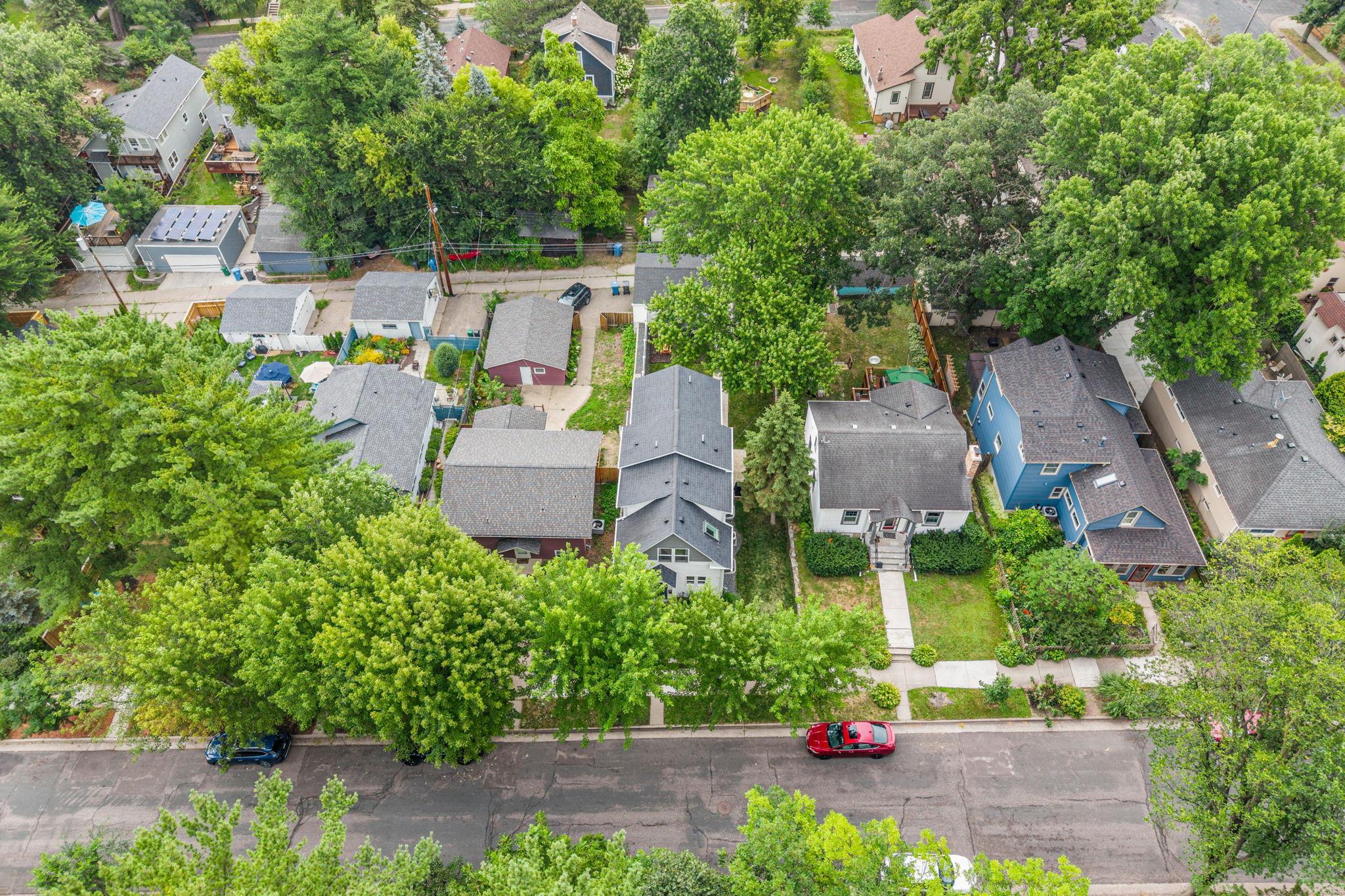 12-web-or-mls-41 Russell Ave S-12.jpg