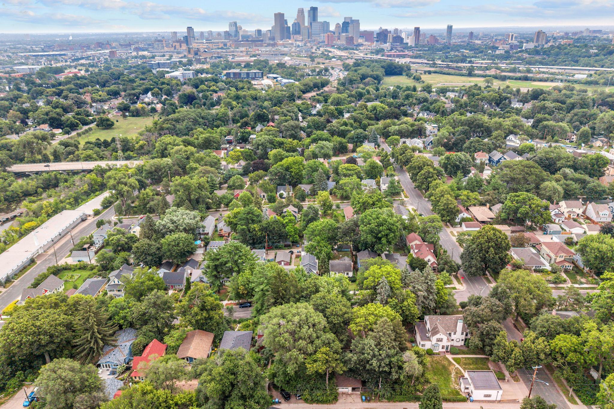 14-web-or-mls-41 Russell Ave S-14.jpg