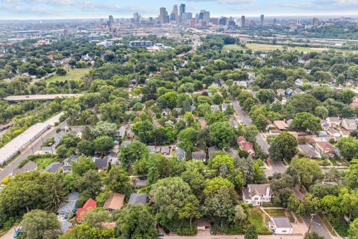 41 Russell Avenue S, Minneapolis, MN 55405