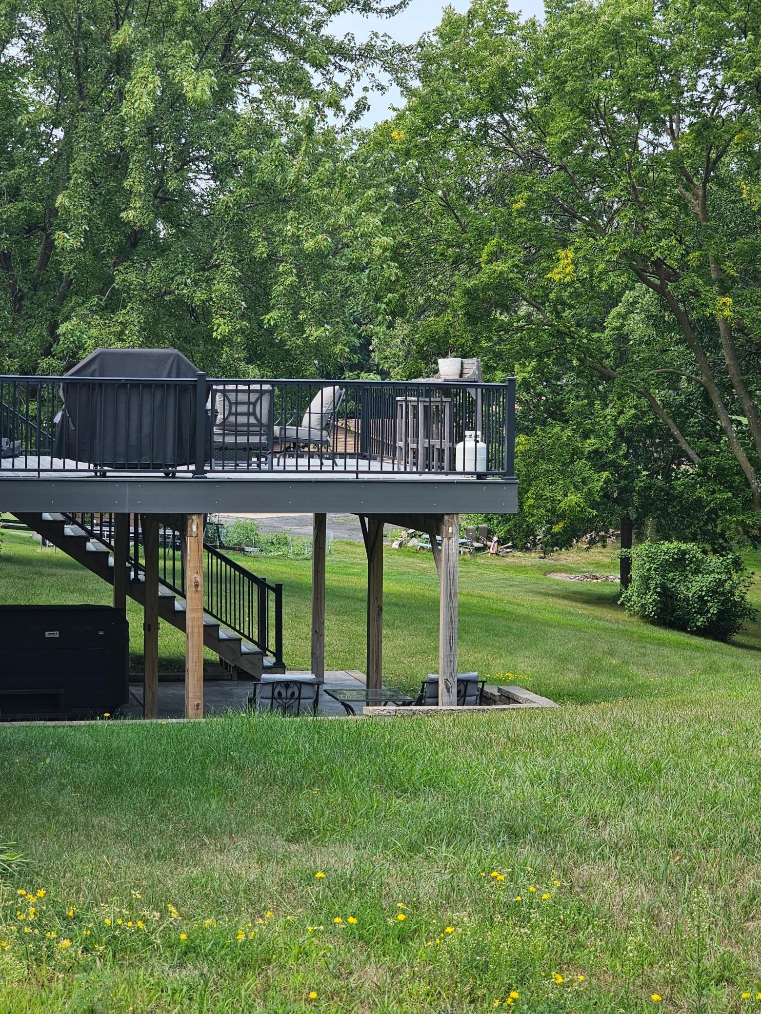 Deck side.jpg