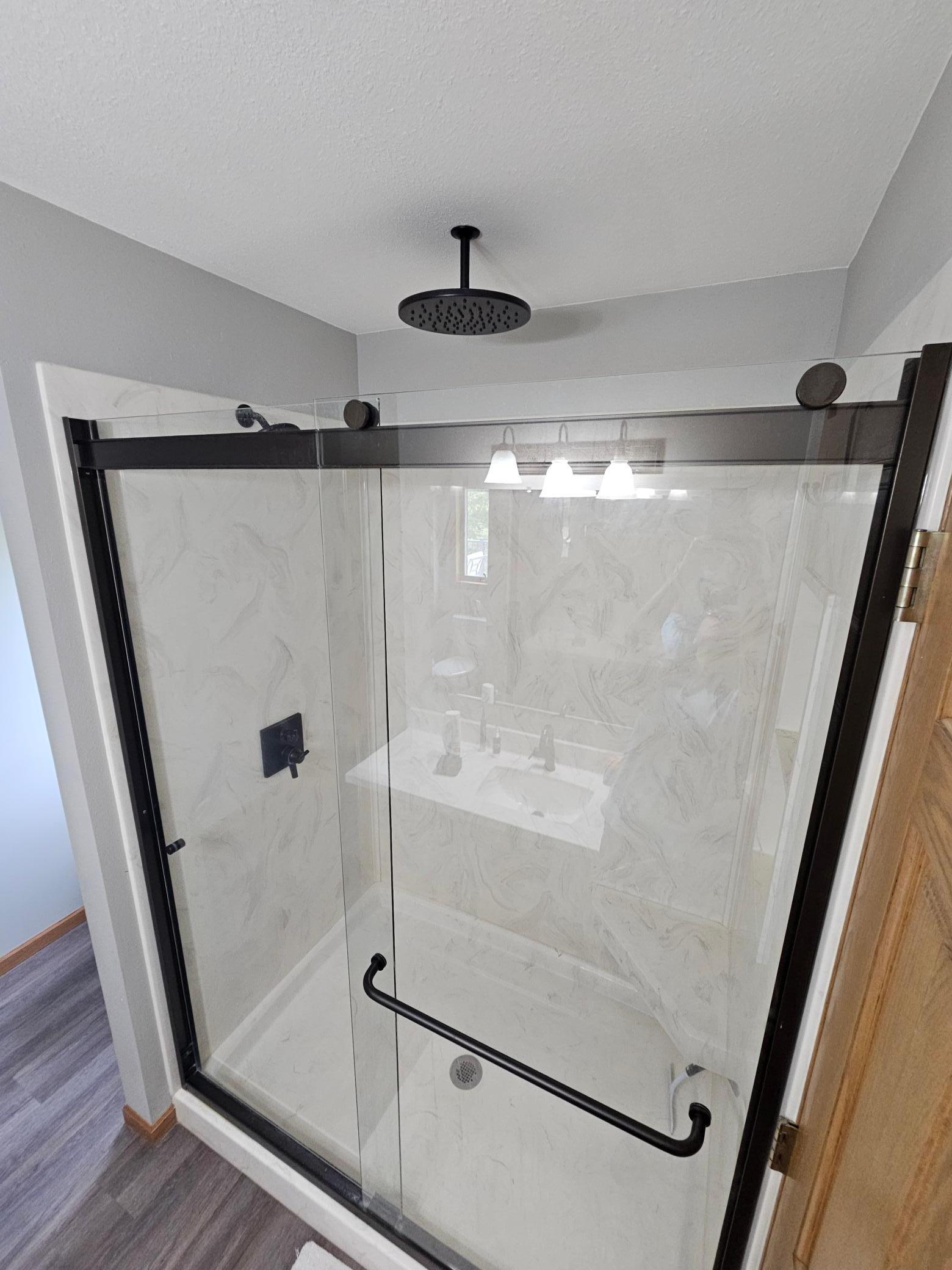Primary Shower.jpg