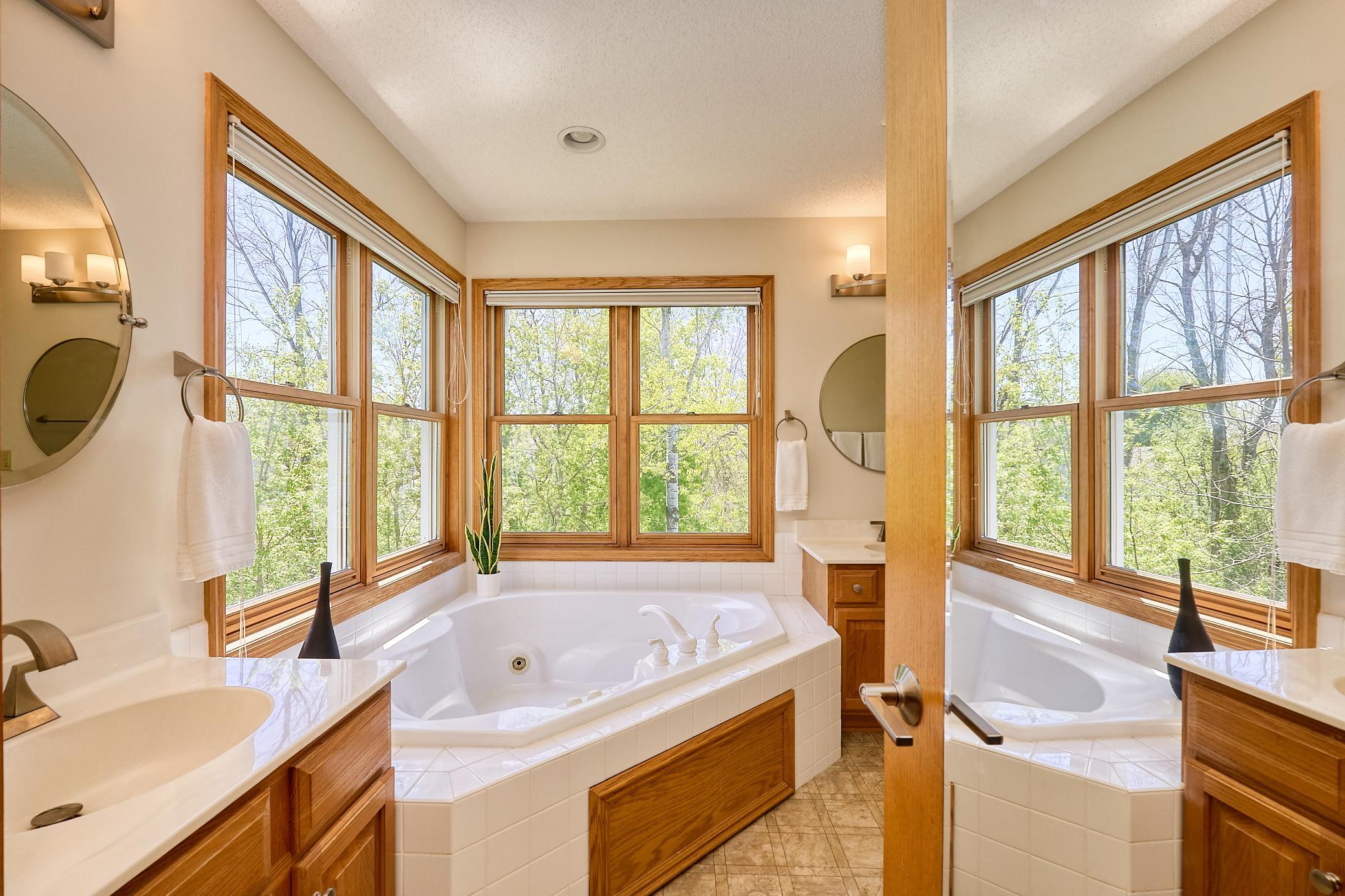 Wall of Windows and TreeTop Views, Primary Bedroom Suite, Private bathroom