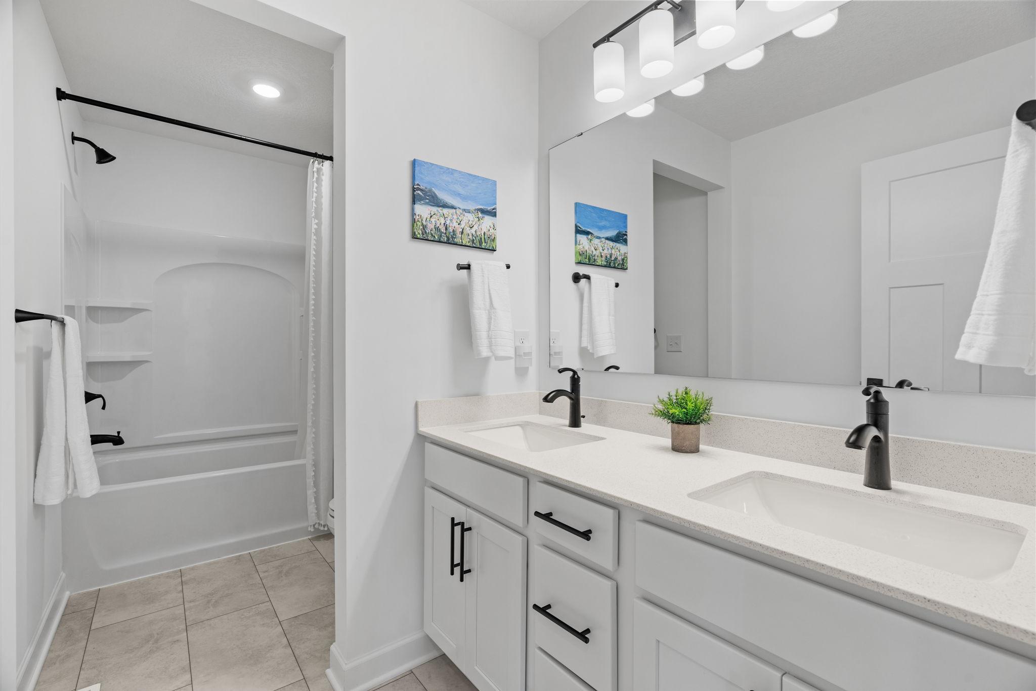 49-web-or-mls-10575 Kingsview Ln N-49.jpg
