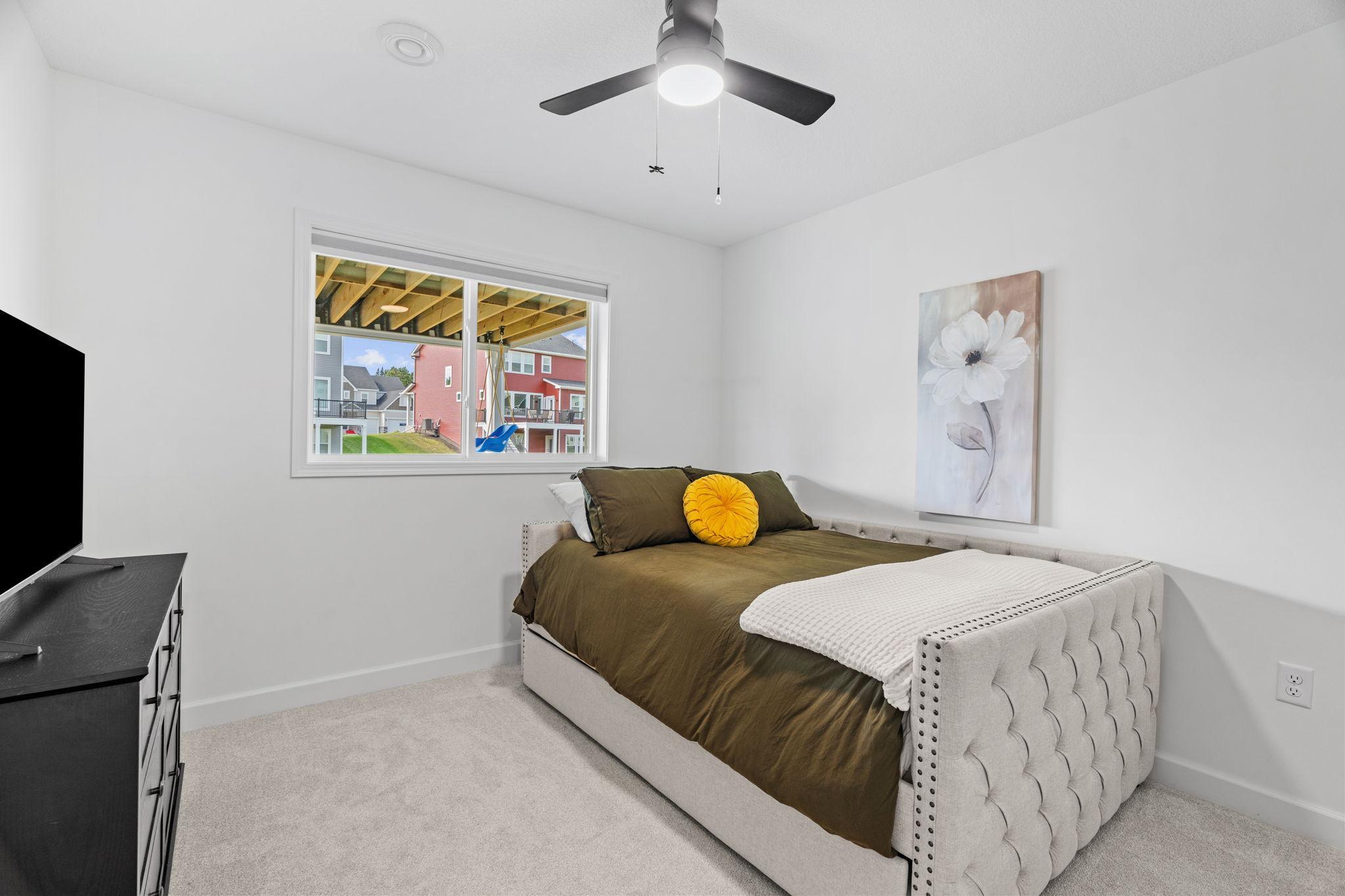 5th Bedroom in LL