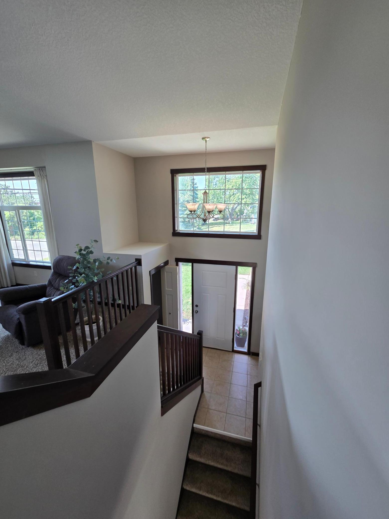 Spacious entry!