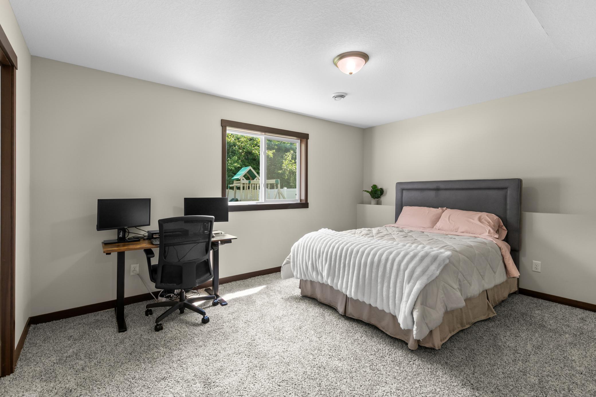 Oversized suite!