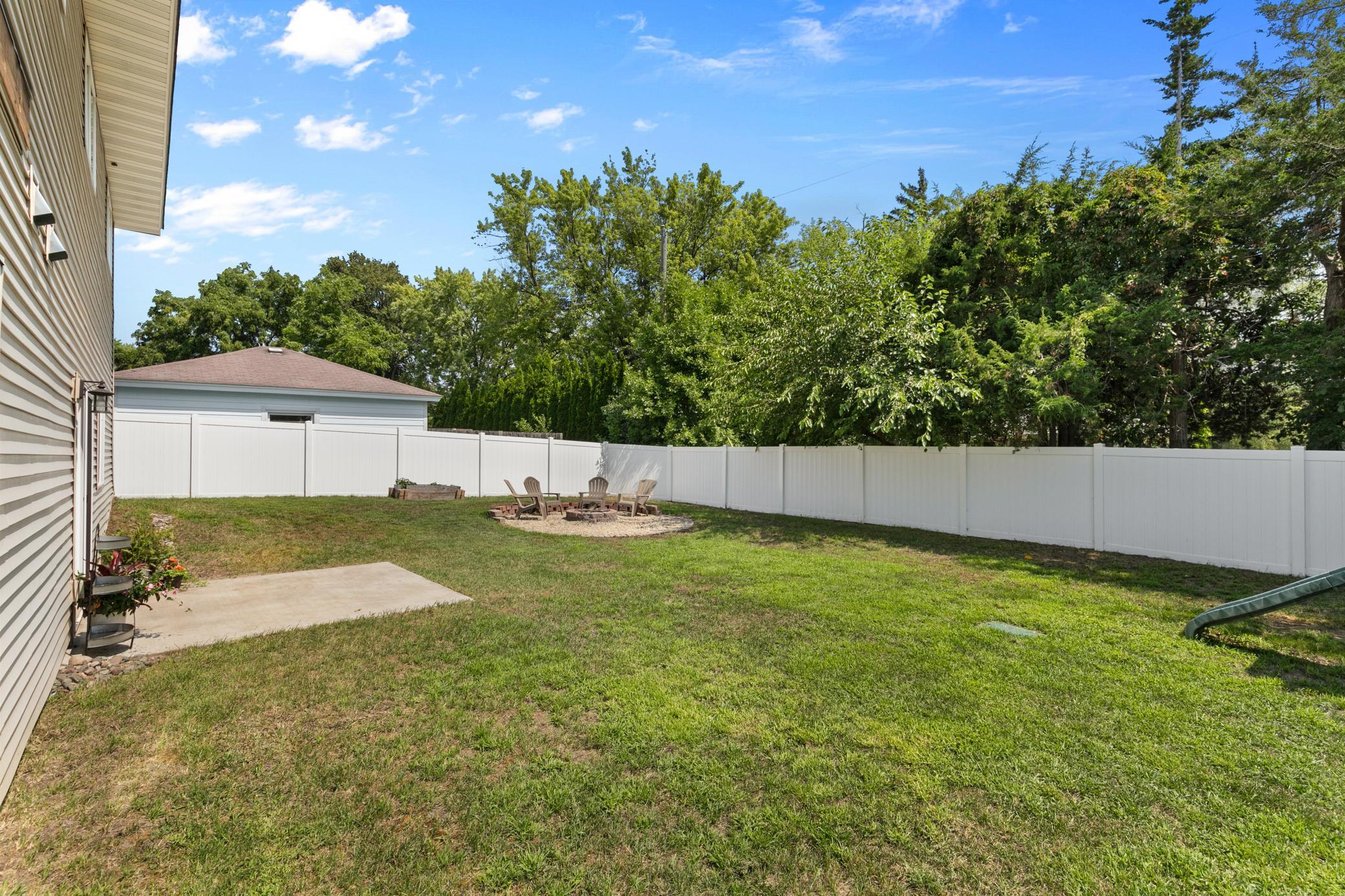 Huge, private backyard!