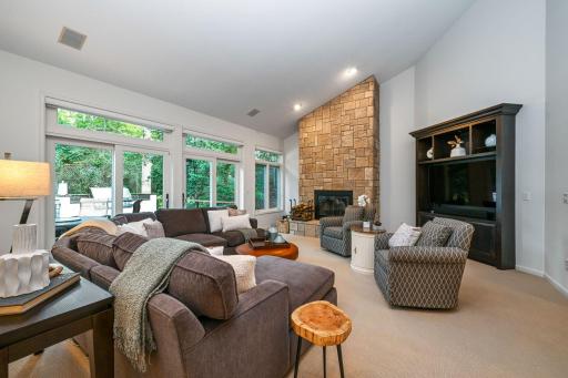 4541 Meadow Road, Edina, MN 55424