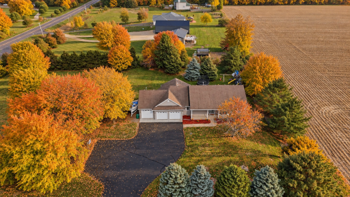 545 Kreuziger Road, River Falls, WI 54023