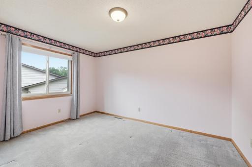 651 Dresden Drive, Chaska, MN 55318