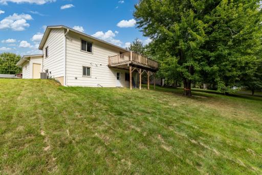651 Dresden Drive, Chaska, MN 55318
