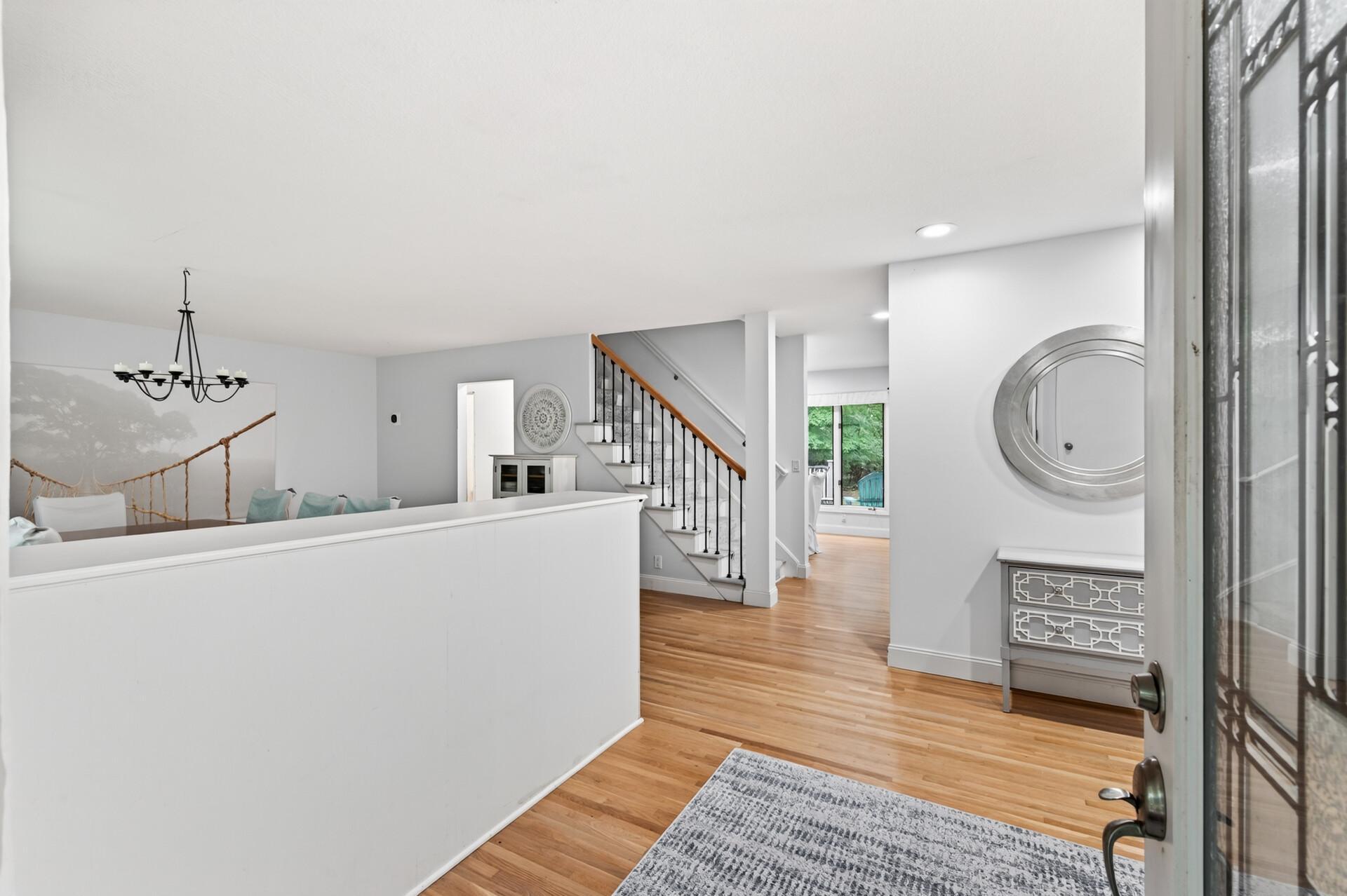 Spacious entrance
