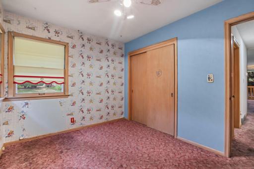 1933 Flandrau Street, Maplewood, MN 55109