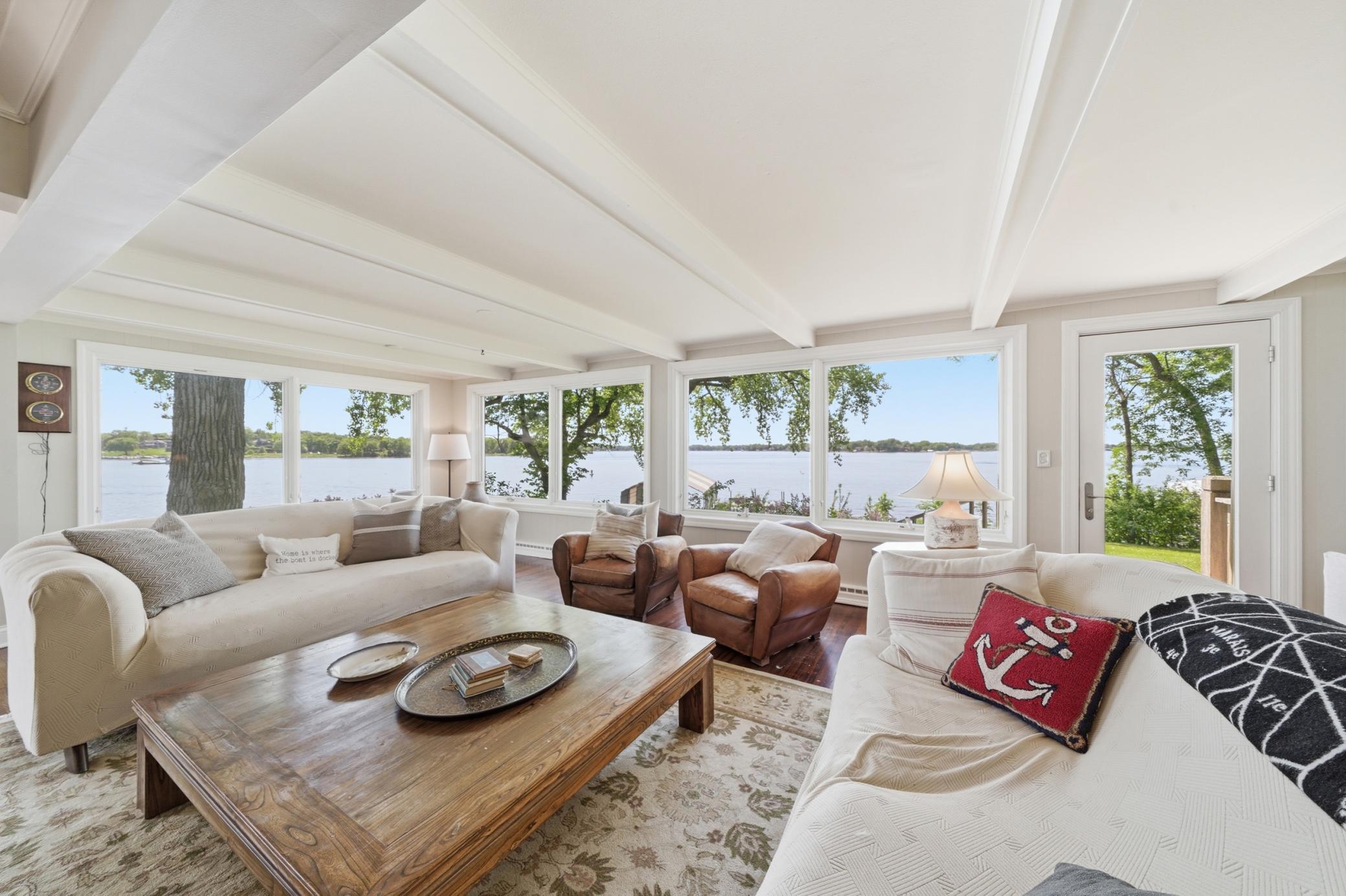 Beautiful views of Excelsior, Gideons, Lower Lake South and Echo Bays