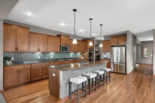 Loads of cabinets & stainless steel appliances