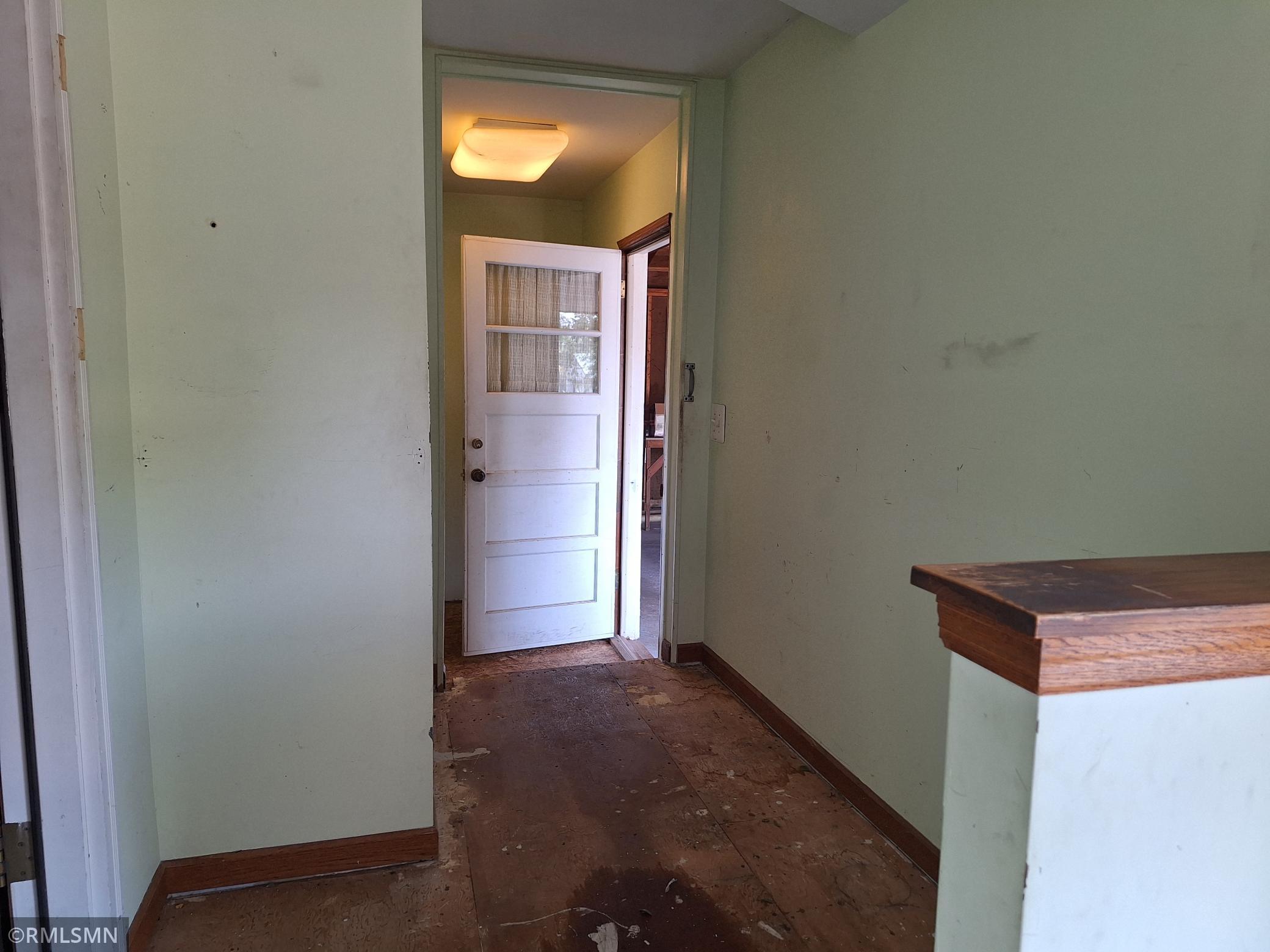 9. Entry to Garage.jpg