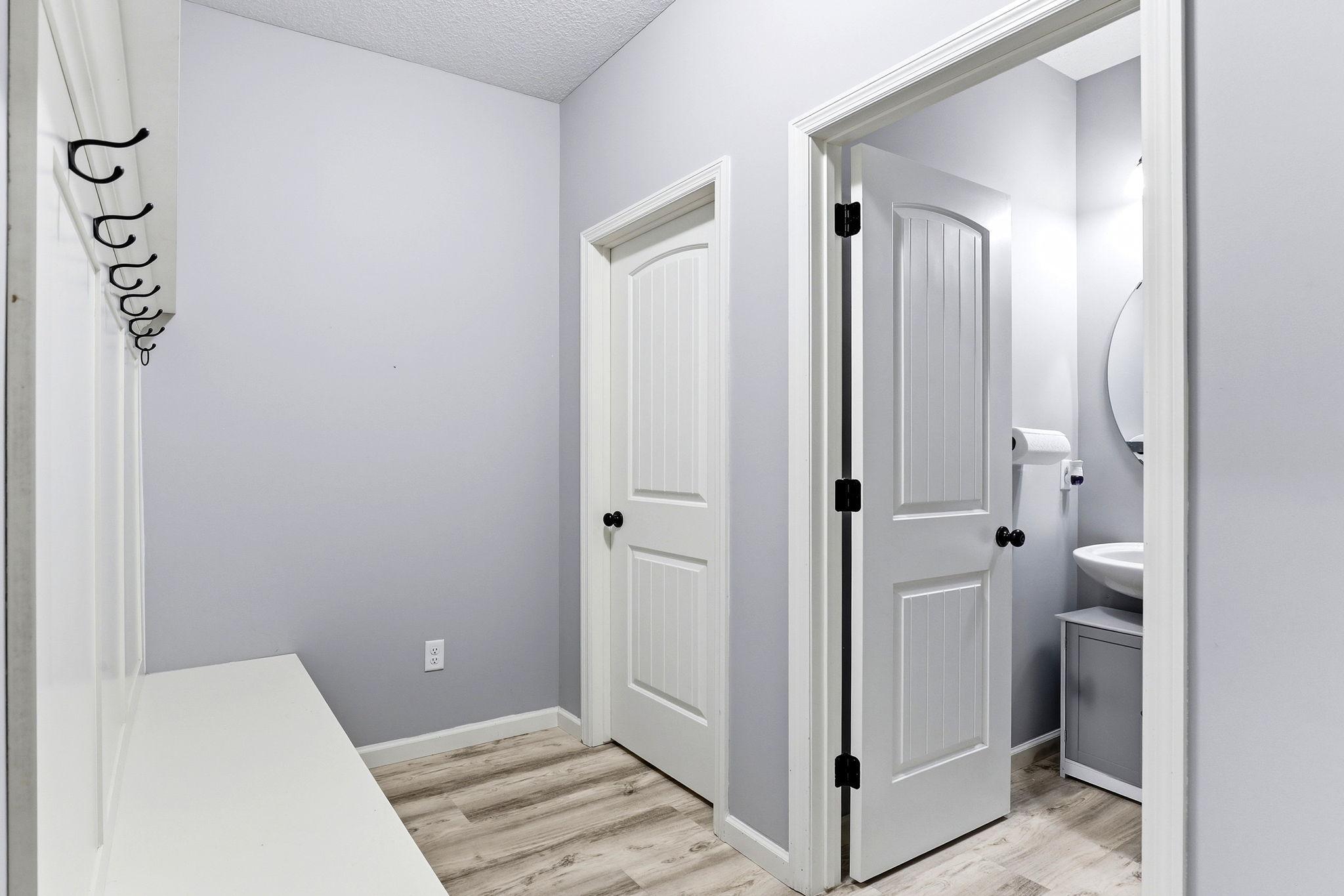 14-web-or-mls-15197-Snowy-Owl-St-NW-14.jpg