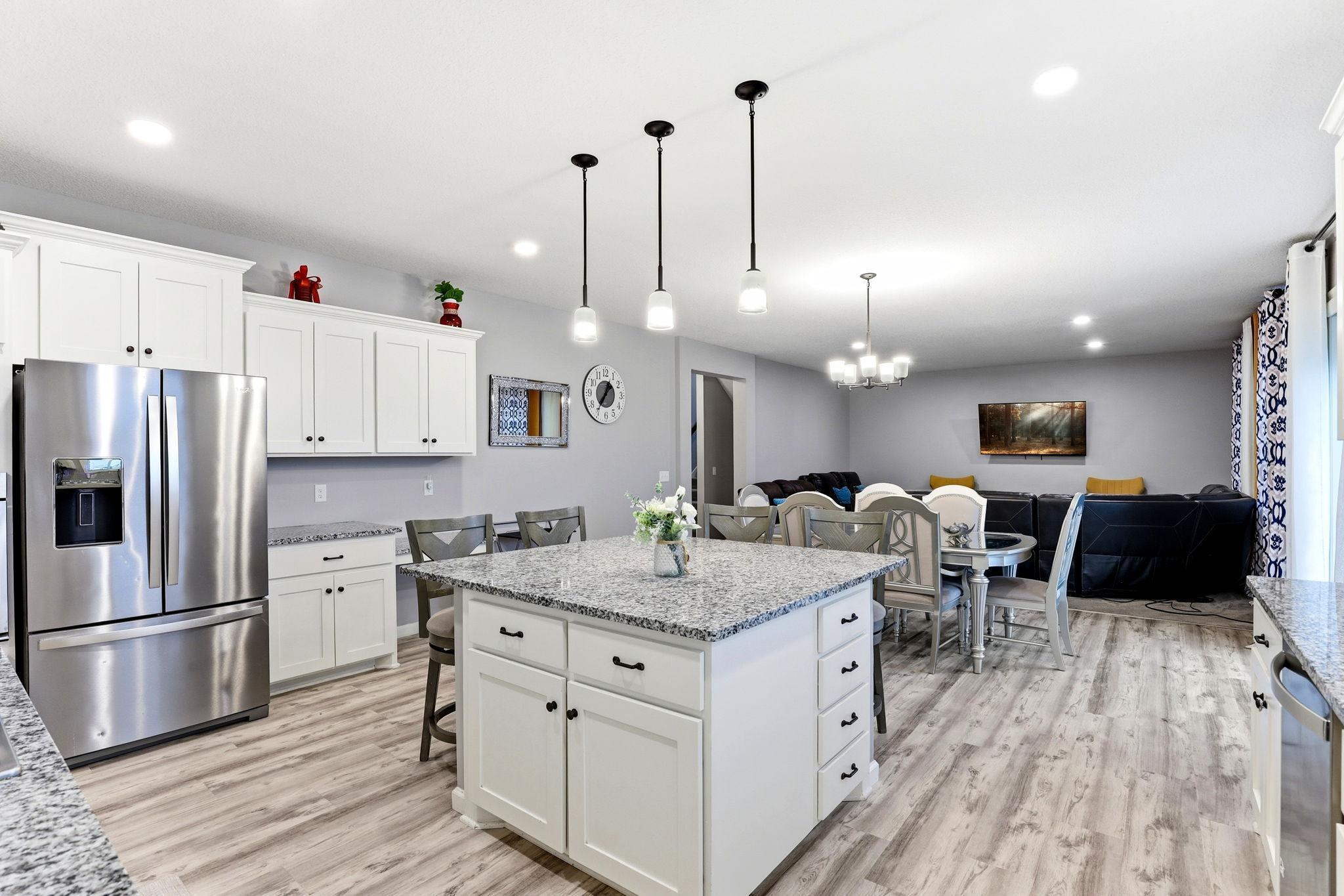13-web-or-mls-15197-Snowy-Owl-St-NW-13.jpg