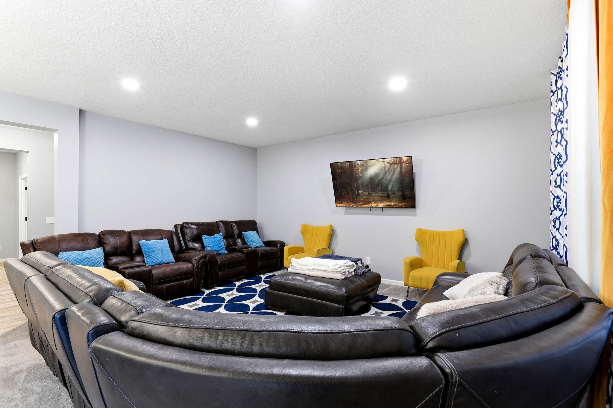 8-web-or-mls-15197-Snowy-Owl-St-NW-08.jpg