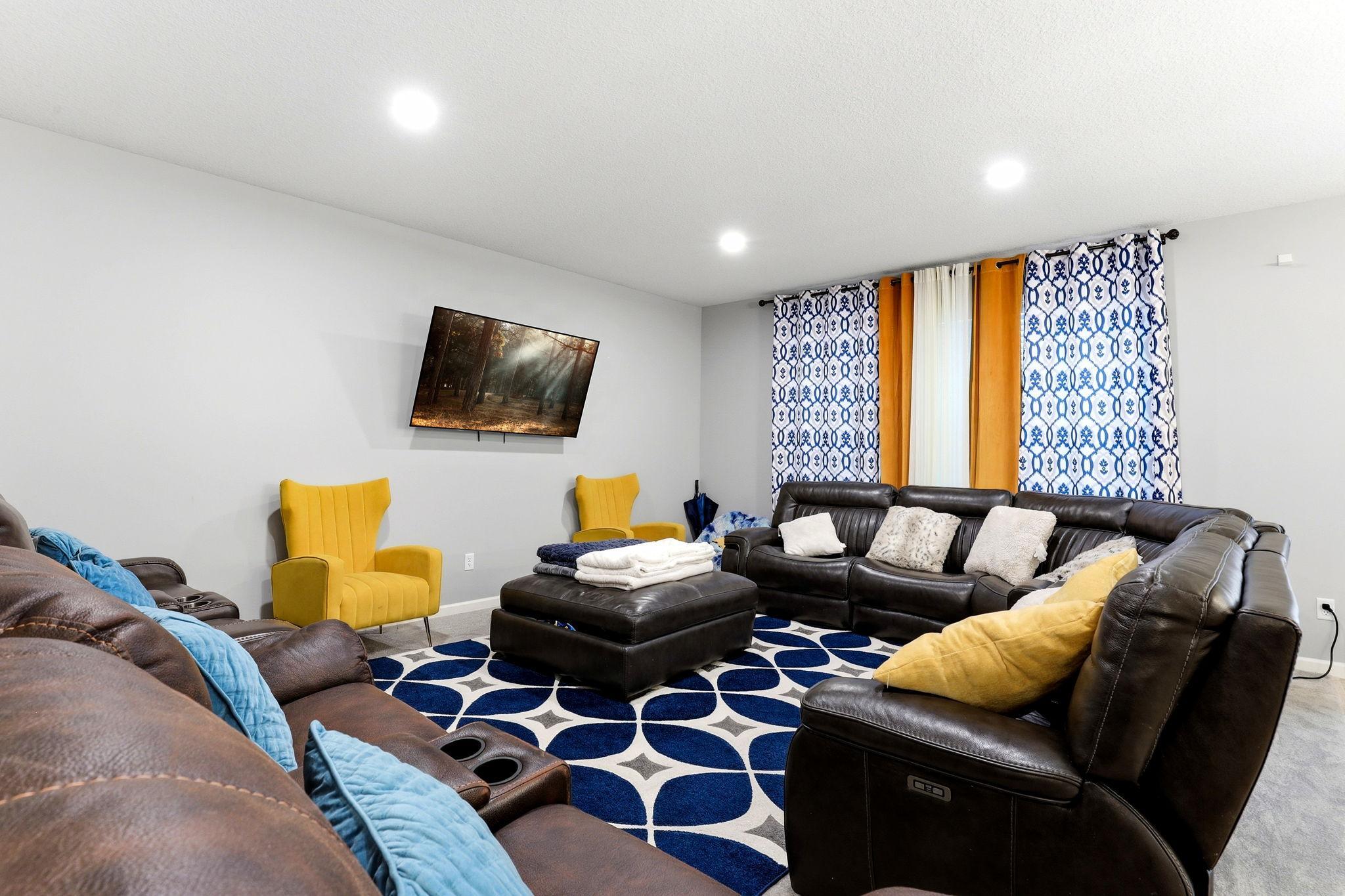 7-web-or-mls-15197-Snowy-Owl-St-NW-07.jpg