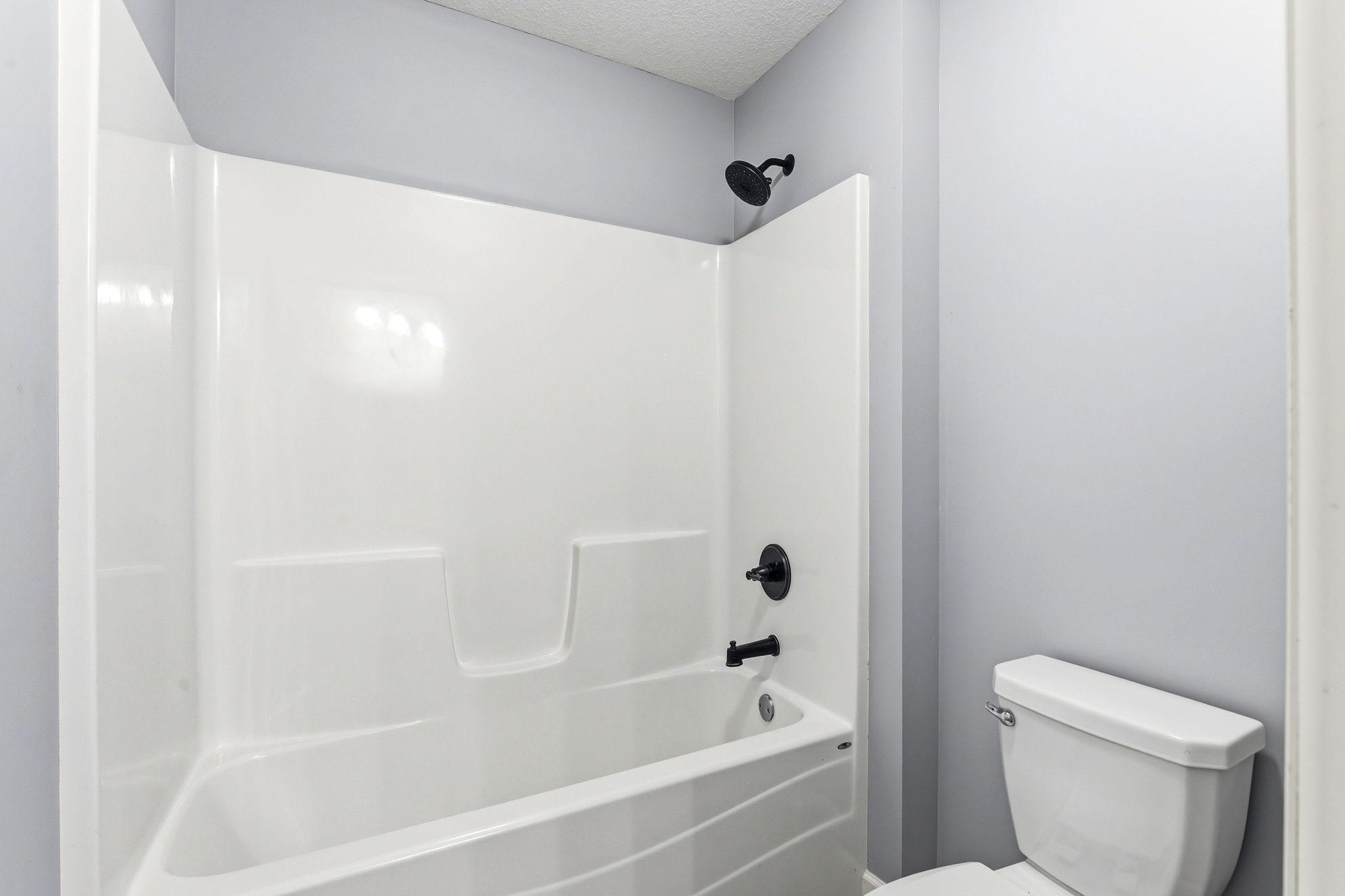 33-web-or-mls-15197-Snowy-Owl-St-NW-33.jpg