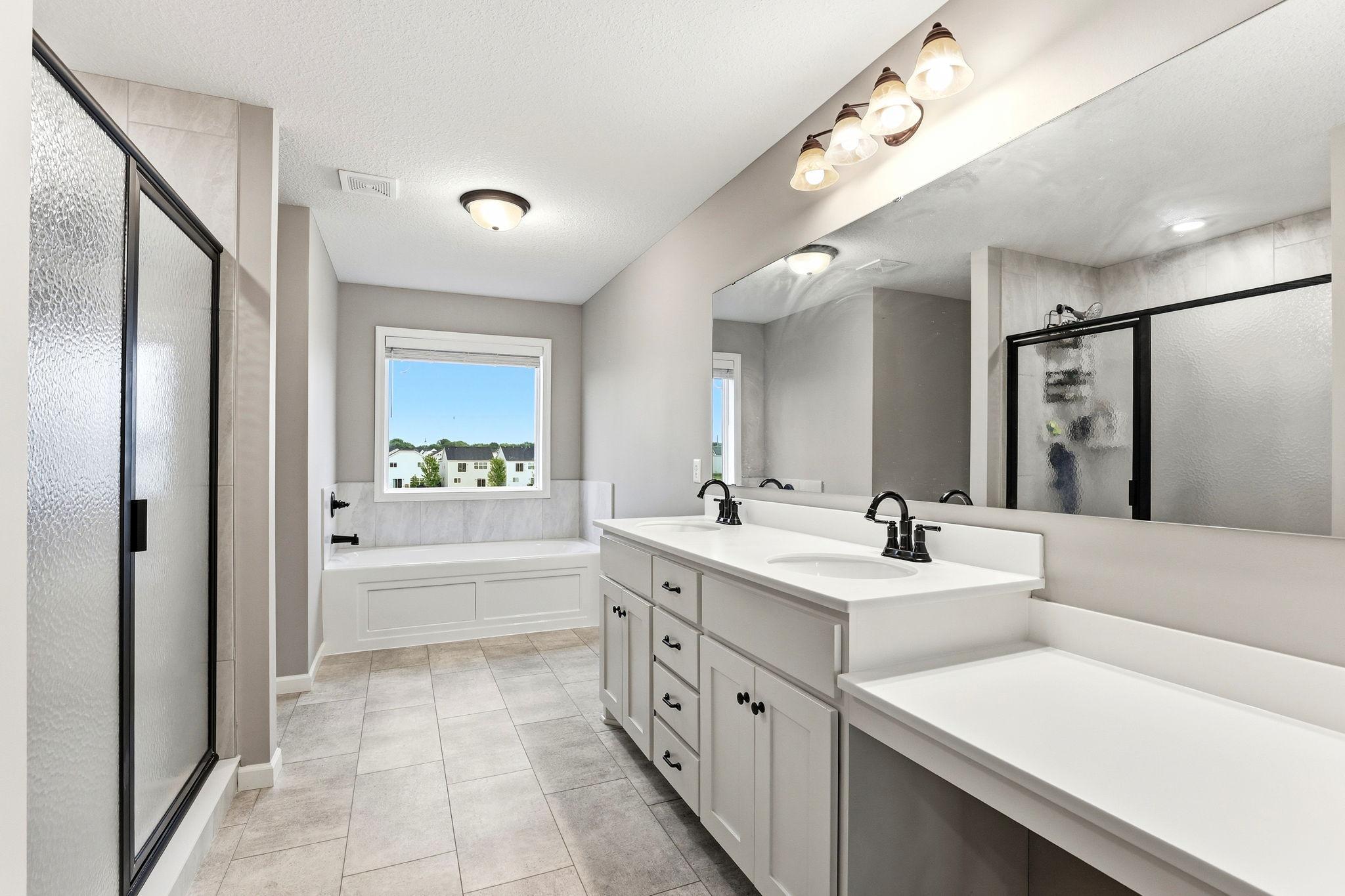 20-web-or-mls-15197-Snowy-Owl-St-NW-28.jpg